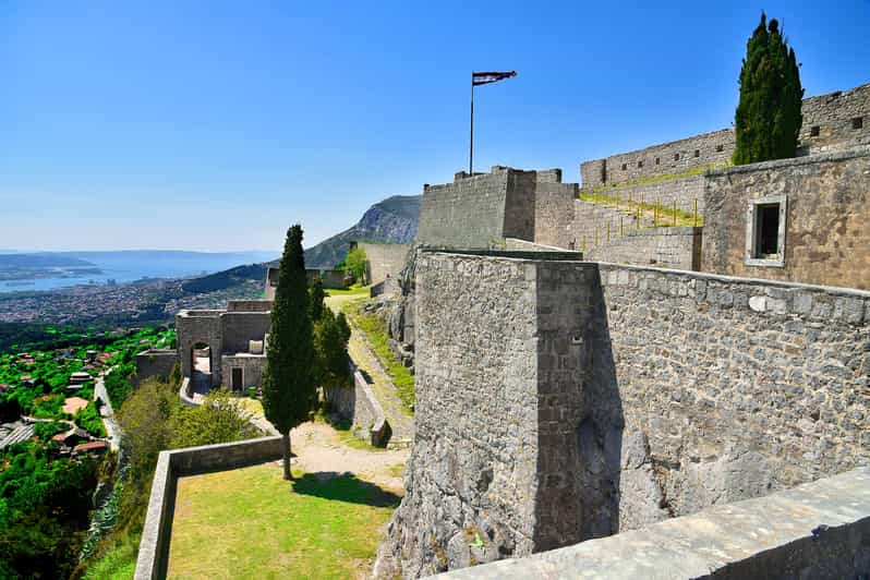 Split: Klis Fortress GOT and Olive Museum Entry Tickets - Tastings, cosmetics, and the Concept store