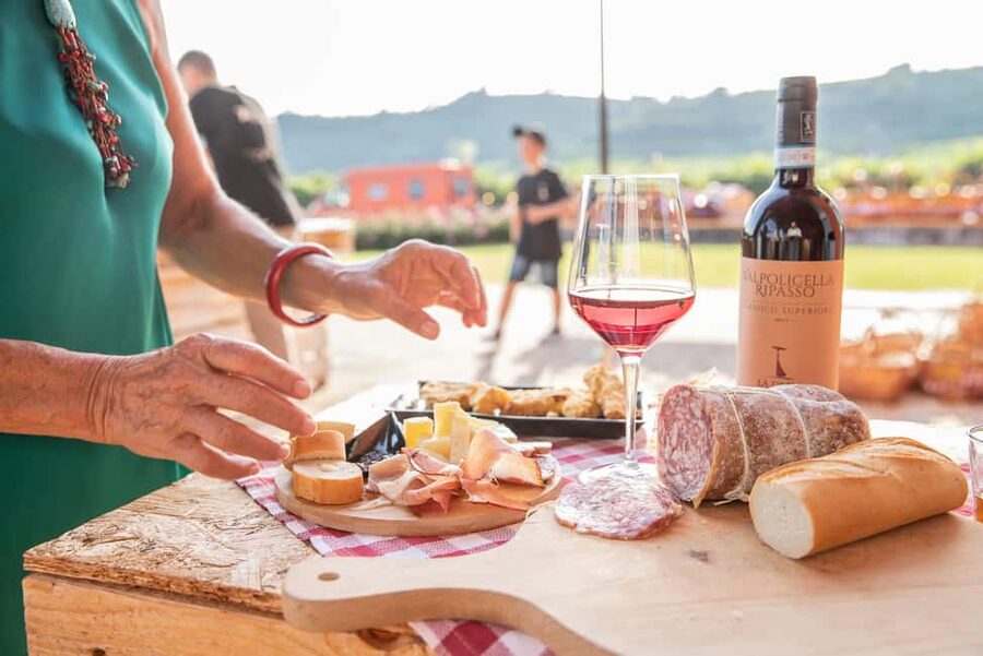 THE TRADITIONS OF VALPOLICELLA: WINE, EXTRA VIRGIN OLIVE OIL, AND HONEY TASTING - Cold Cuts, Cheeses, Olive Oil, and Honey