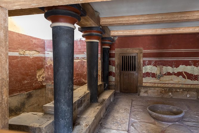 The valley of Zeus (Olive oil, wine tasting)-Knossos palace tour - Walking through Knossos in 90 minutes