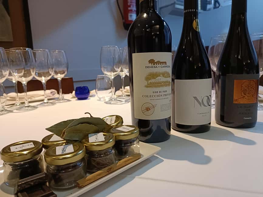 Toledo: Wine, EVOO, and Tapas Tasting - Three wines from Toledo and La Mancha