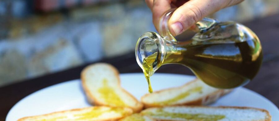 Villa Castelli: Highlights Walking Tour w/ Olive Oil Tasting - Key points at a glance
