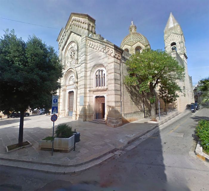 Villa Castelli: Highlights Walking Tour w/ Olive Oil Tasting - Who should book this Villa Castelli tour?