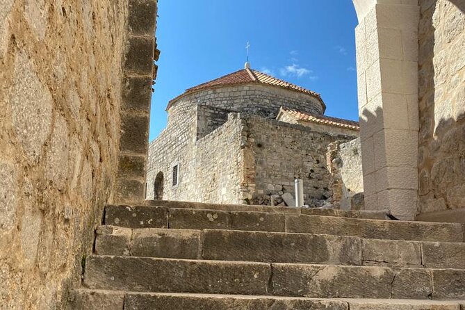 Visit Klis fortress GOT & Olive museum Klis - Getting from the Museum to Klis Fortress