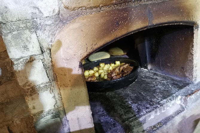 Wine, food and olive oil by PhD student - Learning to taste extra virgin olive oil