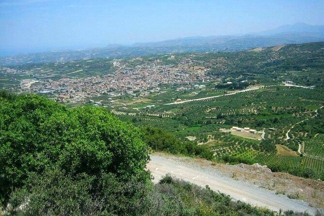 Wine olive and Food of Crete, Heraklion - Starting with pastries, coffee, and local character