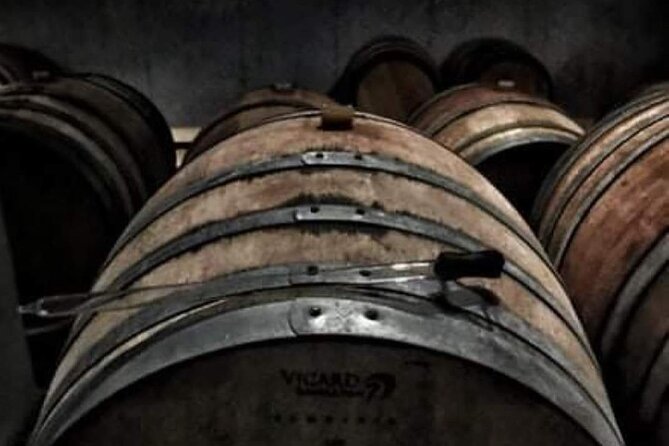 Wine Raki Olive Oil Tasting and Pottery - Private Tour - Thrapsano pottery: see the hands behind the craft